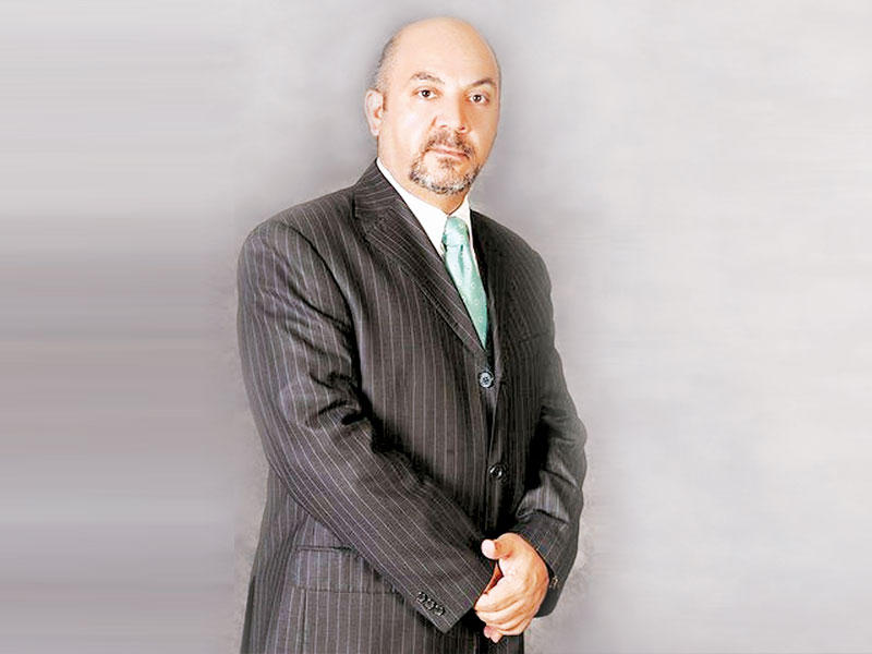 الفنان ناصر كرماني 