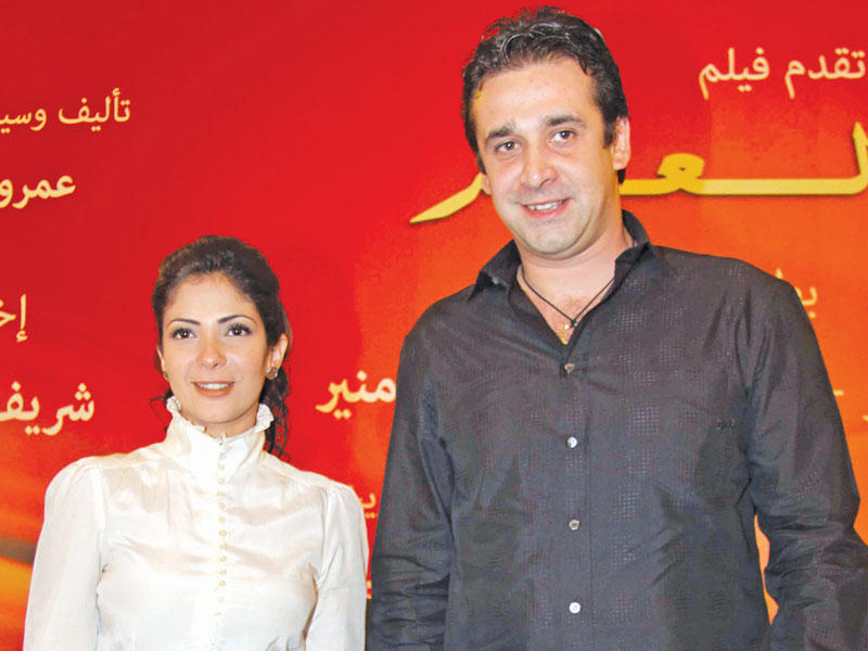 كريم عبدالعزيز ومنى زكي 