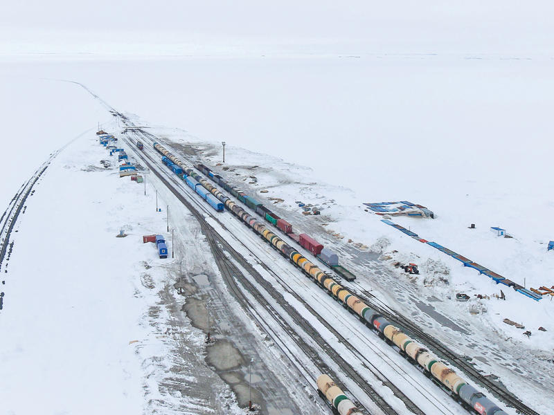 اراضٍ روسية في القطب الشمالي (رويترز)
