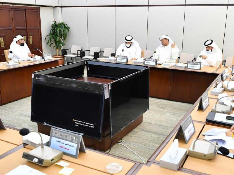 اللجنة التعليمية البرلمانية في اجتماع سابق 