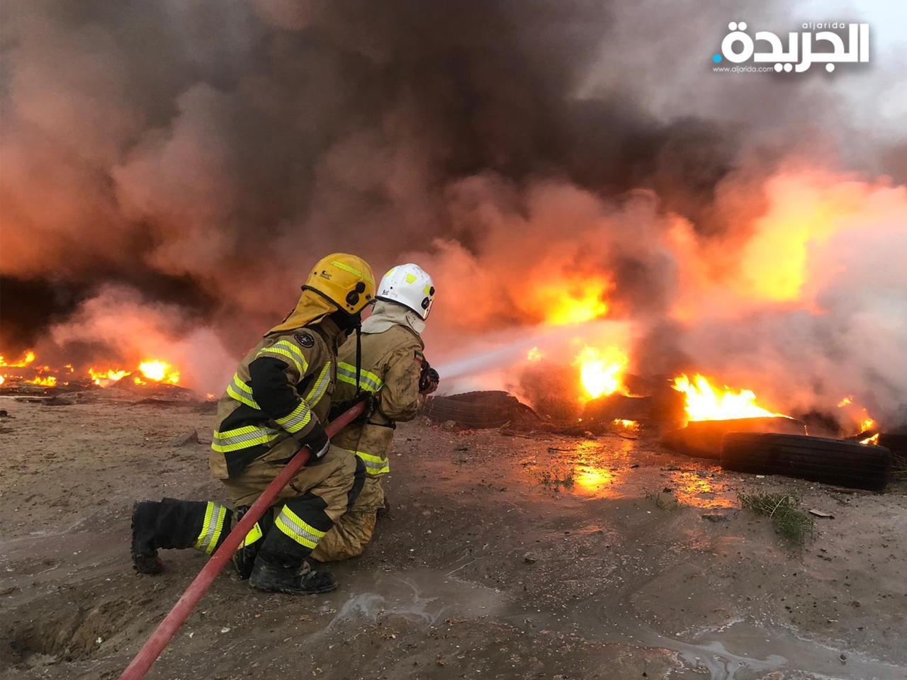 جانب من الحريق