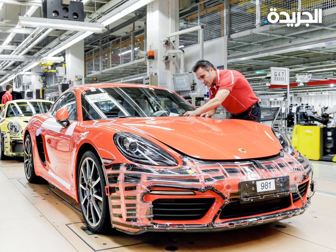 «بورشه» تعتزم السماح لموظفيها بالعمل عن بُعد