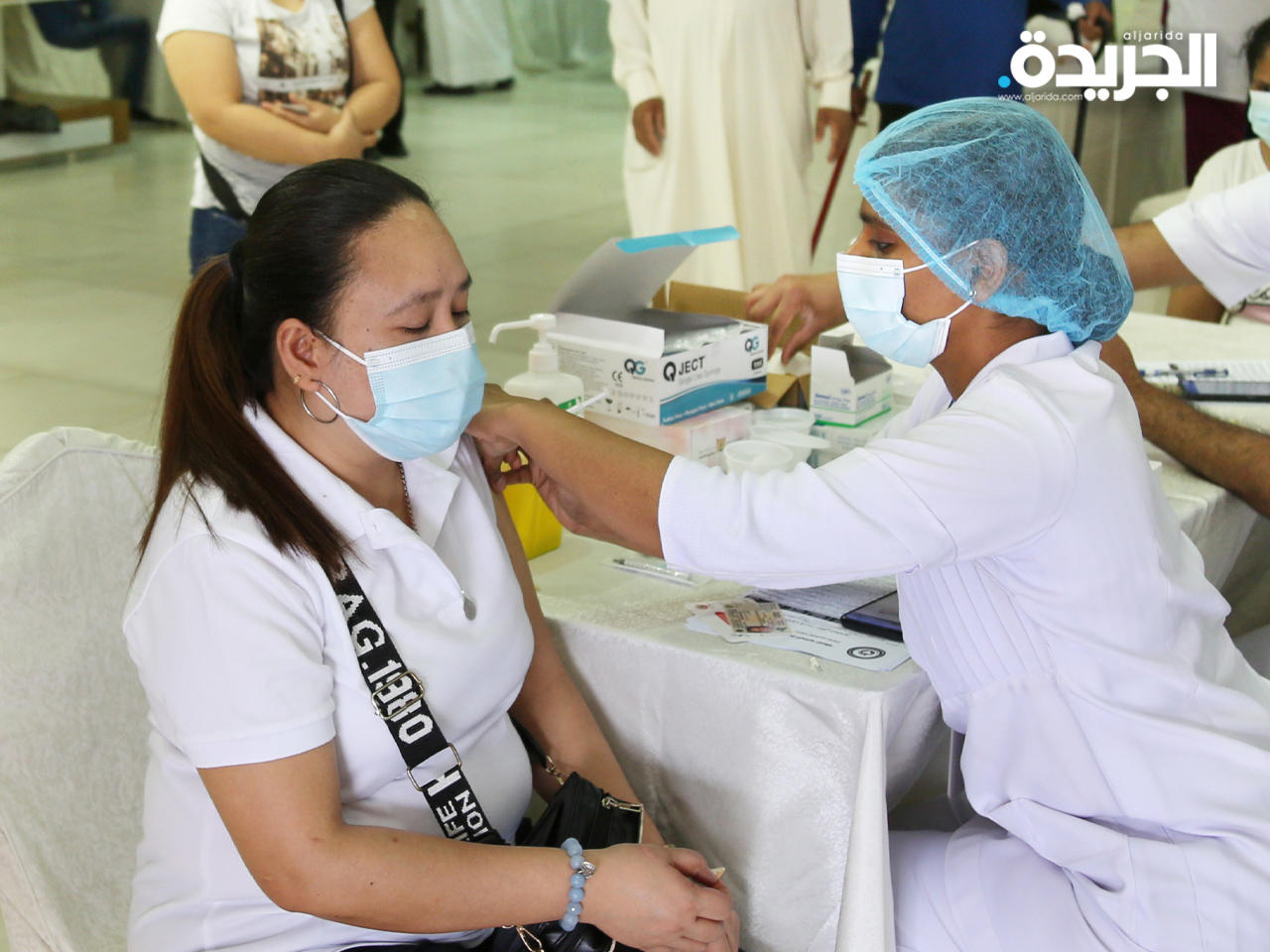 تطعيم نحو 36 ألف موظف في 21 مجمع تجاري