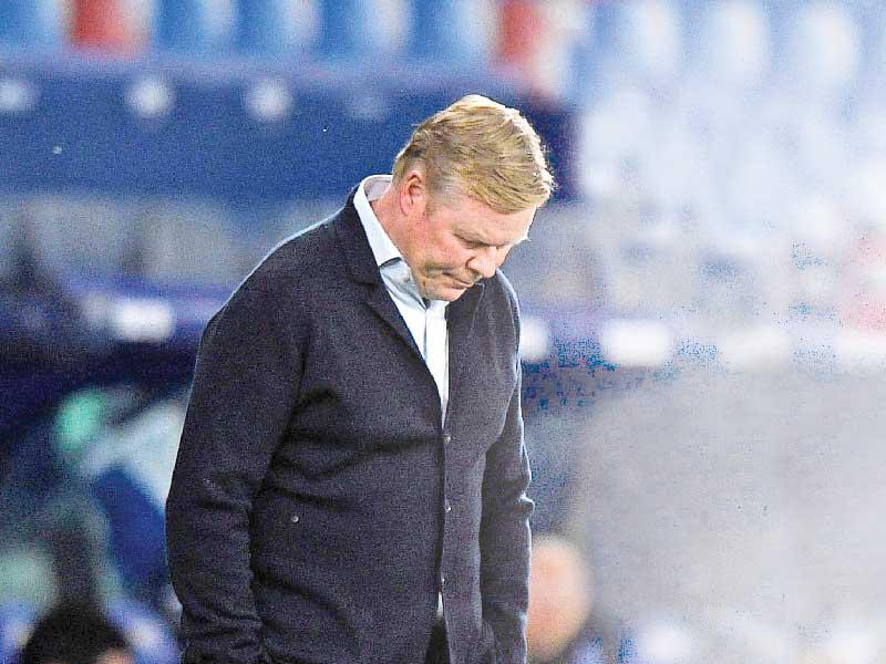 المدير الفني لنادي برشلونة الهولندي رونالد كومان