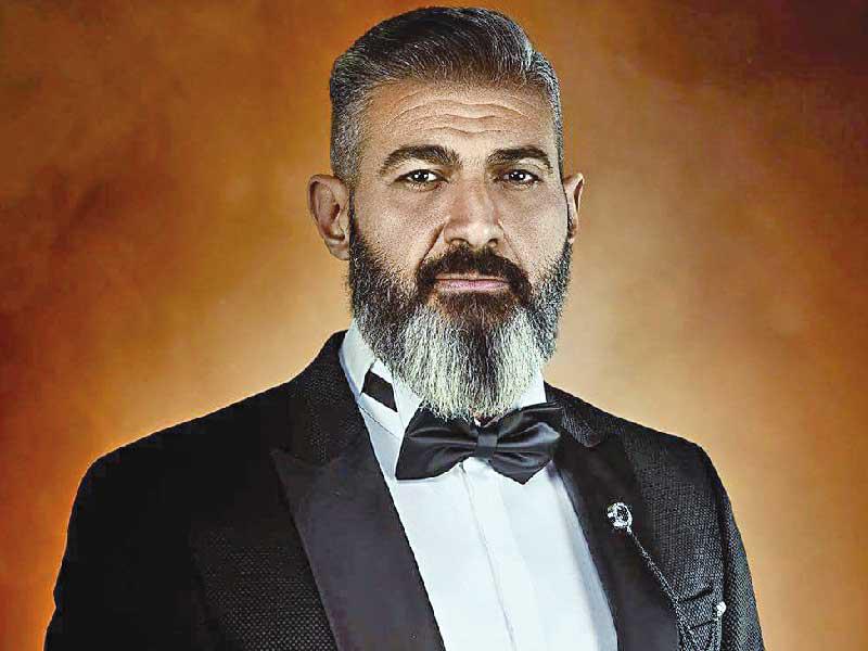 الممثل ياسر جلال