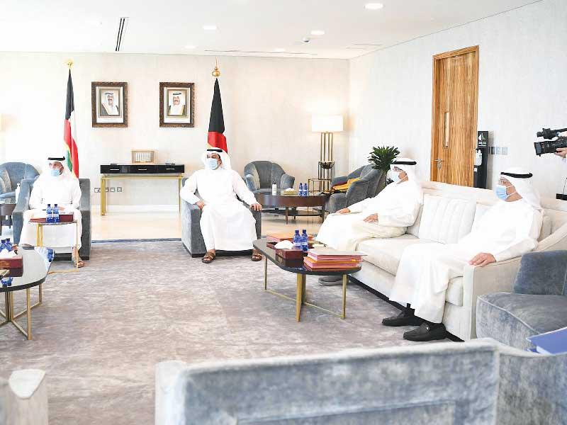  رئيس مجلس الأمة مرزوق الغانم مترئساً اجتماع مكتب المجلس