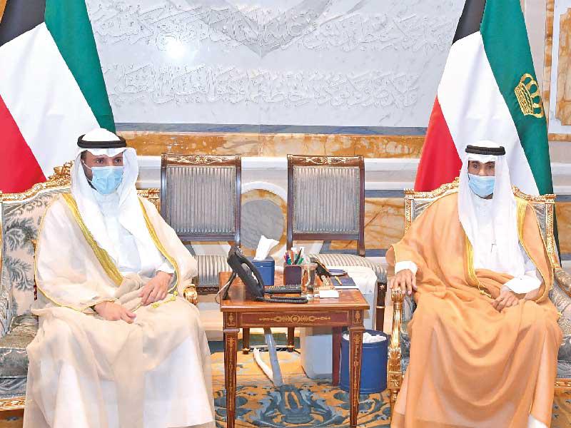 صاحب السمو أمير البلاد، الشيخ نواف الأحمد مستقبلاً رئيس مجلس الأمة مرزوق الغانم أمس