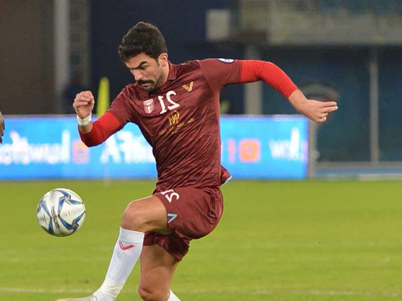  اللاعب أحمد الرياحي