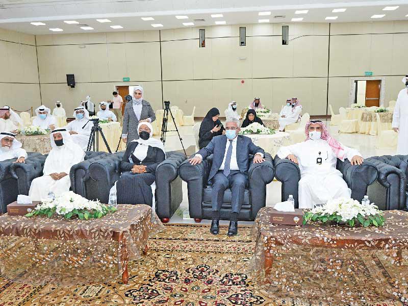 جانب من إطلاق حملة التبرعات لصالح الشعب الفلسطيني (تصوير نوفل إبراهيم)