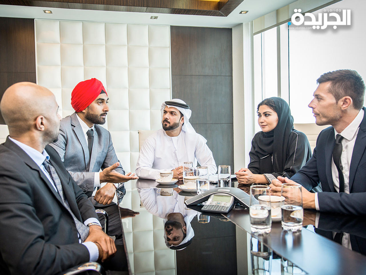 الإمارات تسمح للأجانب بالتملك الكامل للشركات