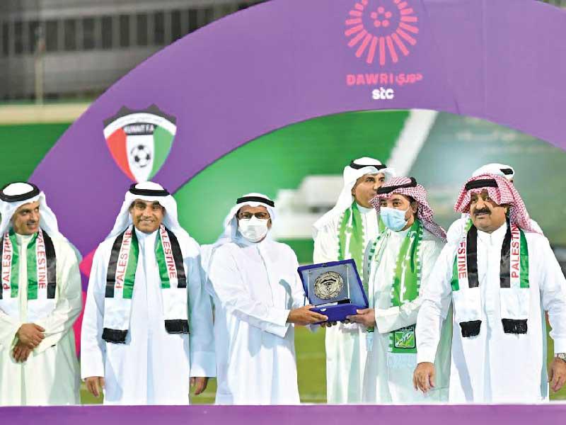 ممثل stc يكرم صقر الملا