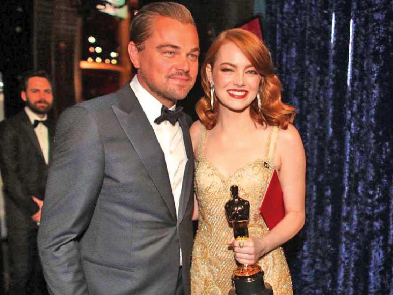 إيما ستون وليوناردو دي كابريو