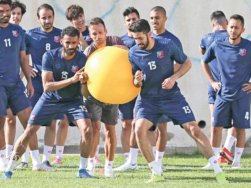 جانب من تدريبات الكويت في عمان