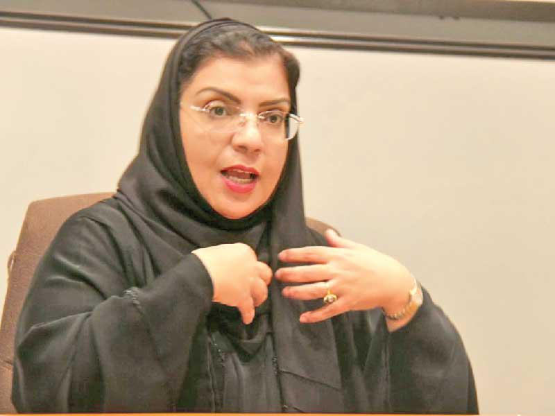 الكاتبة العمانية بشرى خلفان 