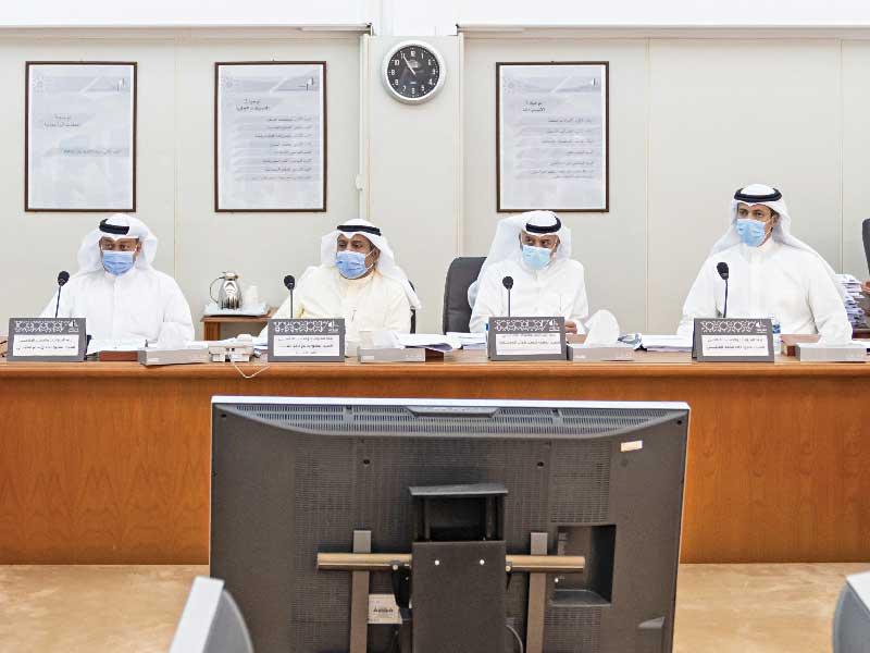 اجتماع لجنة الميزانيات أمس