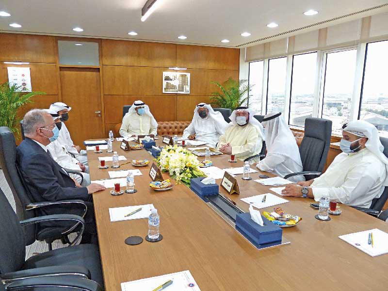 جانب من اجتماع عمومية «المطاحن»