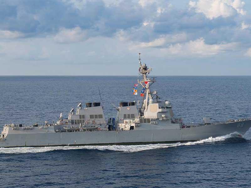 الصين تُبعد سفينة أميركية من بحرها الجنوبي