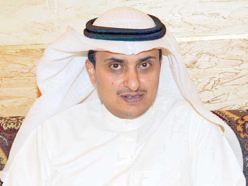  رئيس اللجنة والمدير العام لبلدية الكويت المهندس أحمد المنفوحي