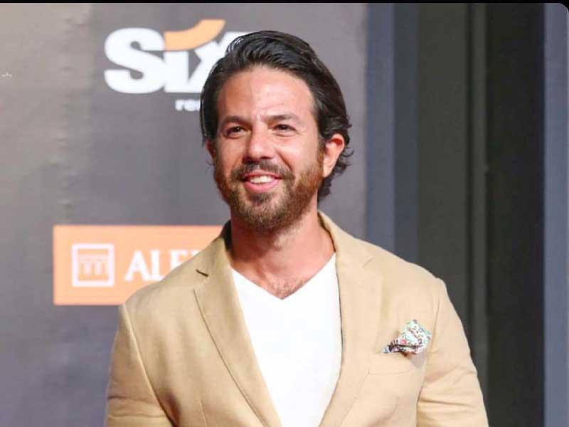 الممثل عمر الشناوي 