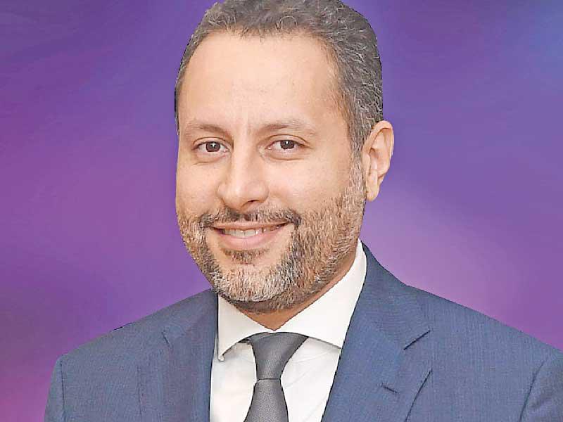 الرئيس التنفيذي للشؤون الاستراتيجية والخدمات الدولية والبيع بالجملة والتجوال كميل هلالي 