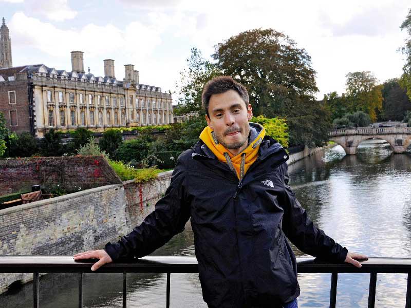 الطالب جوليو ريجيني 