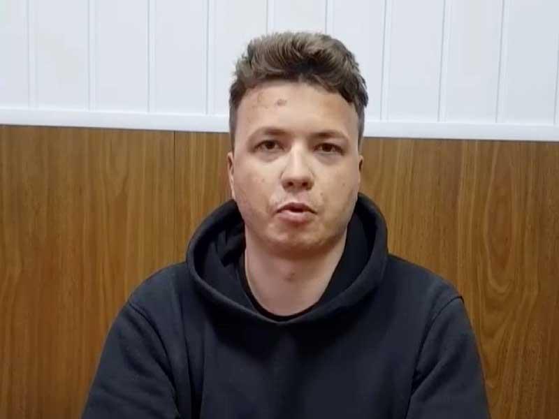 المدون البيلاروسي رومان بروتاسيفيتش  الذي تم اعتقاله عندما أُجبرت طائرة تابعة لشركة Ryanair على الهبوط في مينسك