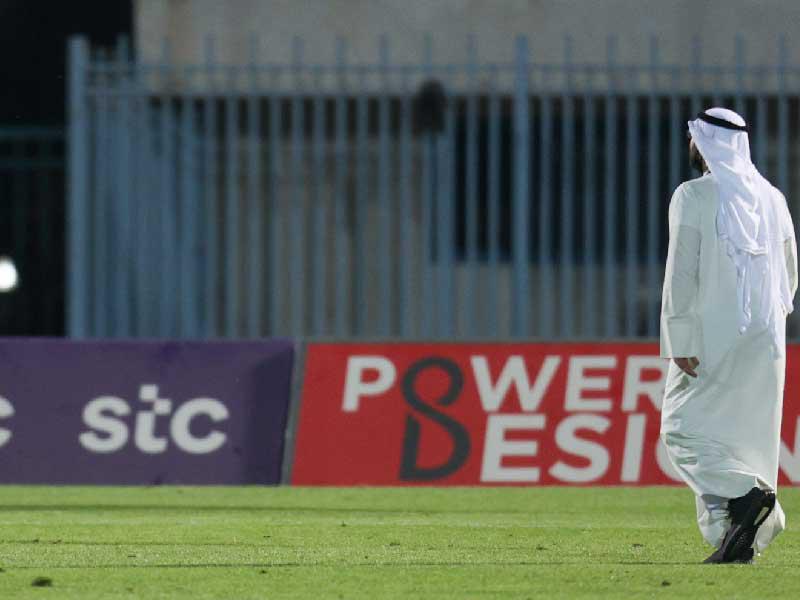  نائب رئيس النادي رئيس جهاز الكرة الشيخ فهد طلال الفهد