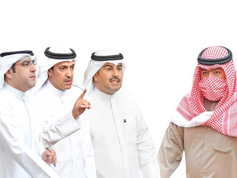 وزير الداخلية الشيخ ثامر العلي والنواب ثامر السويط وخالد العتيبي ود. عبدالكريم الكندري