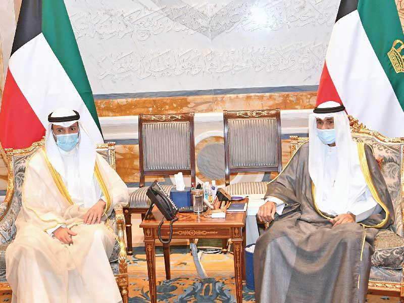  صاحب السمو أمير البلاد، الشيخ نواف الأحمد مستقبلاً رئيس مجلس الأمة مرزوق الغانم أمس