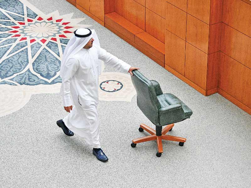 الكندري دفع بكرسي رئيس الوزراء إلى منصة الاستجواب