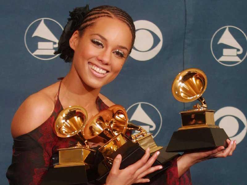 اللمغنية أليشا كيز