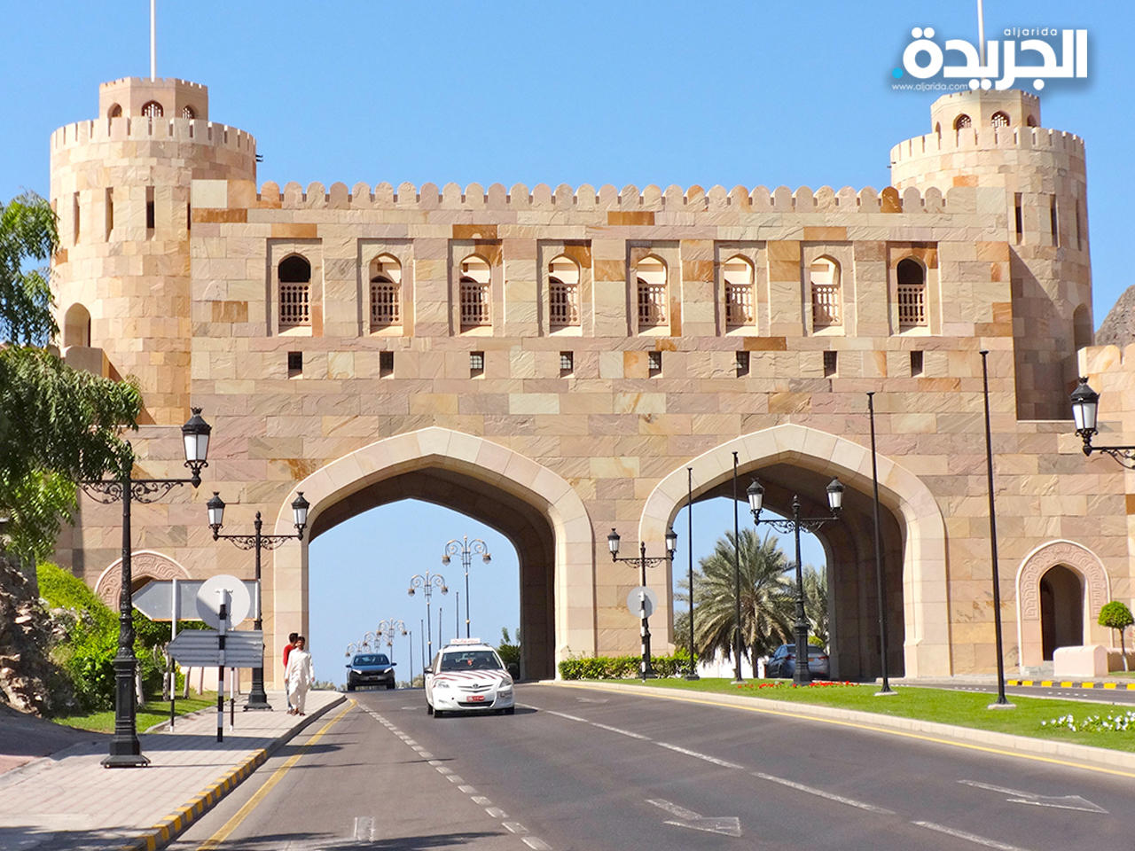 عمان تخفف قيود كورونا