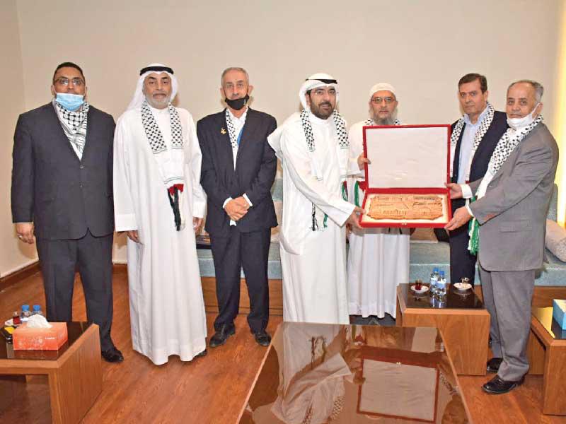 الاتحاد العام للمهندسين الفلسطينيين في الكويت يكرّم البنك الكويتي للطعام والإغاثة