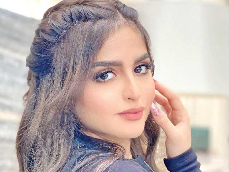 الفنانة البحرينية ​حلا الترك