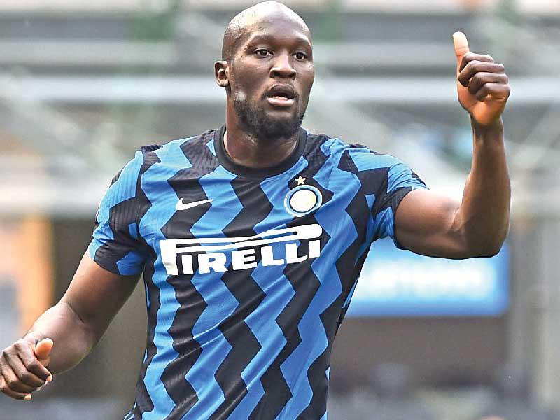 مهاجم المنتخب البلجيكي لكرة القدم روميلو لوكاكو