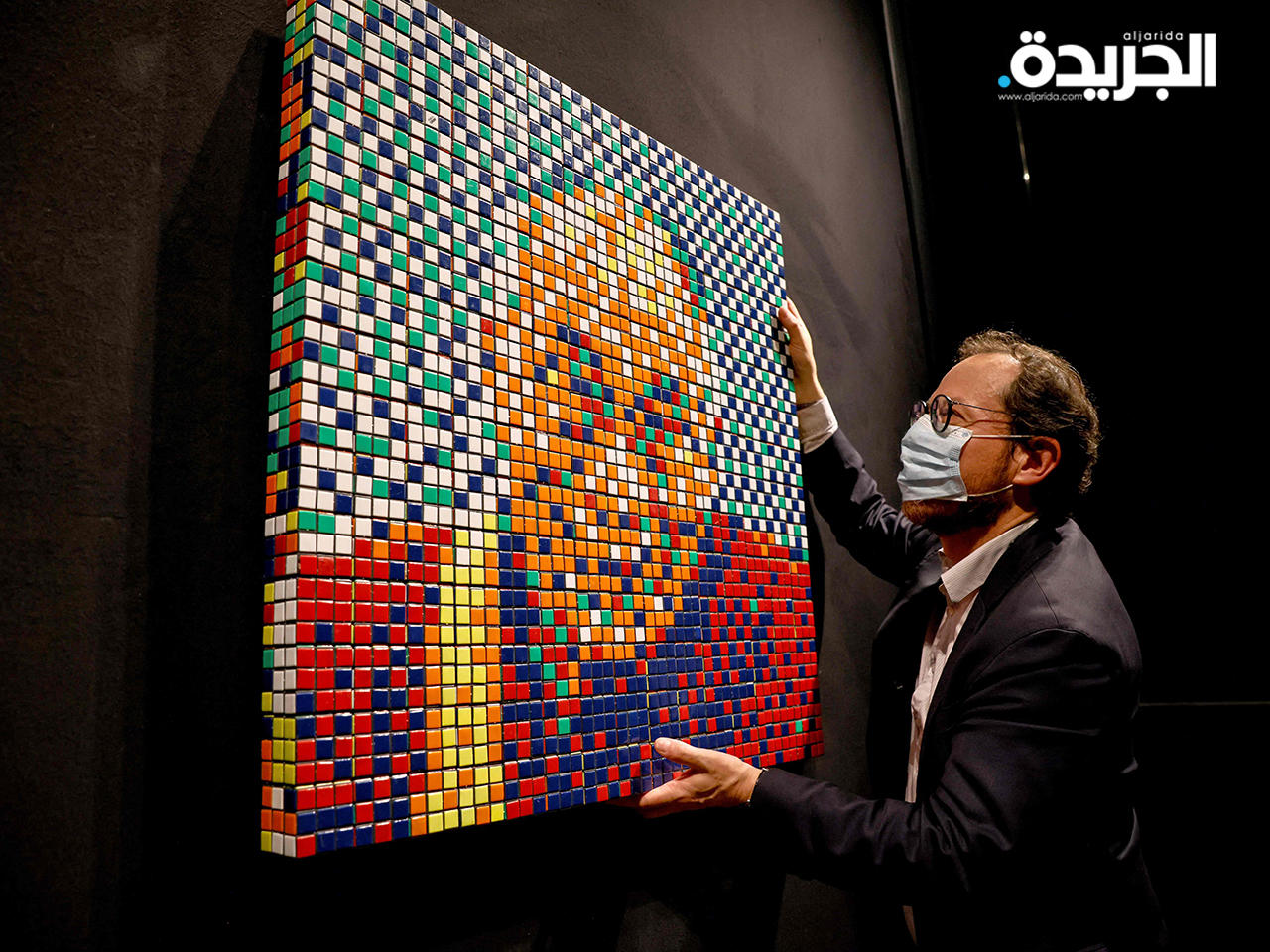 لوحة عن دالاي لاما من مكعبات «روبيك»