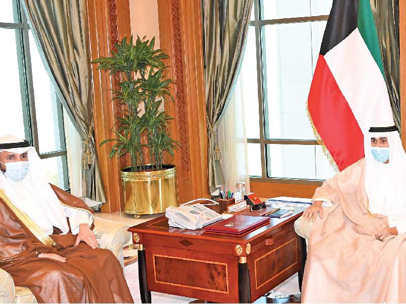  صاحب السمو أمير البلاد الشيخ نواف الأحمد مستقبلاً رئيس مجلس الأمة مرزوق الغانم أمس