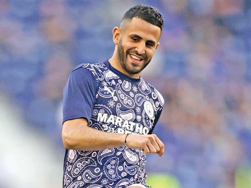 قائد المنتخب الجزائري  رياض محرز