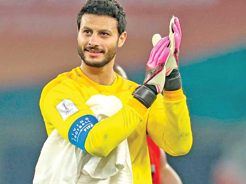 حارس مرمى النادي الأهلي المصري محمد الشناوي