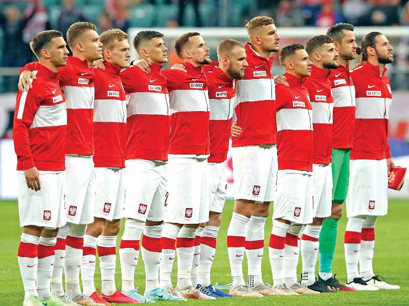 لاعبو المنتخب البولندي خلال مباراة سابقة