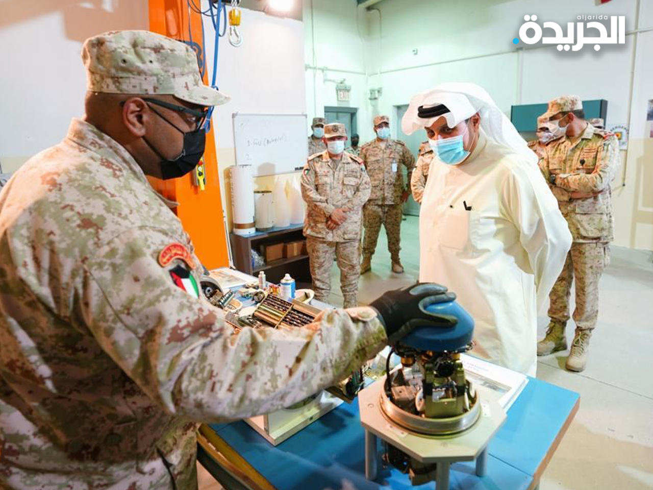 وزير الدفاع يتفقد مجمع الصيانة في سلاح الدفاع الجوي