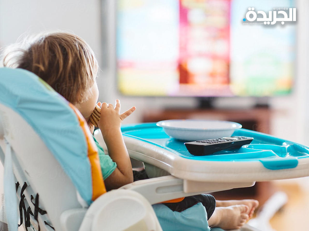 مشاهدة الأطفال للتلفزيون أثناء تناول الطعام تؤثر سلباً على القدرات اللغوية للأطفال