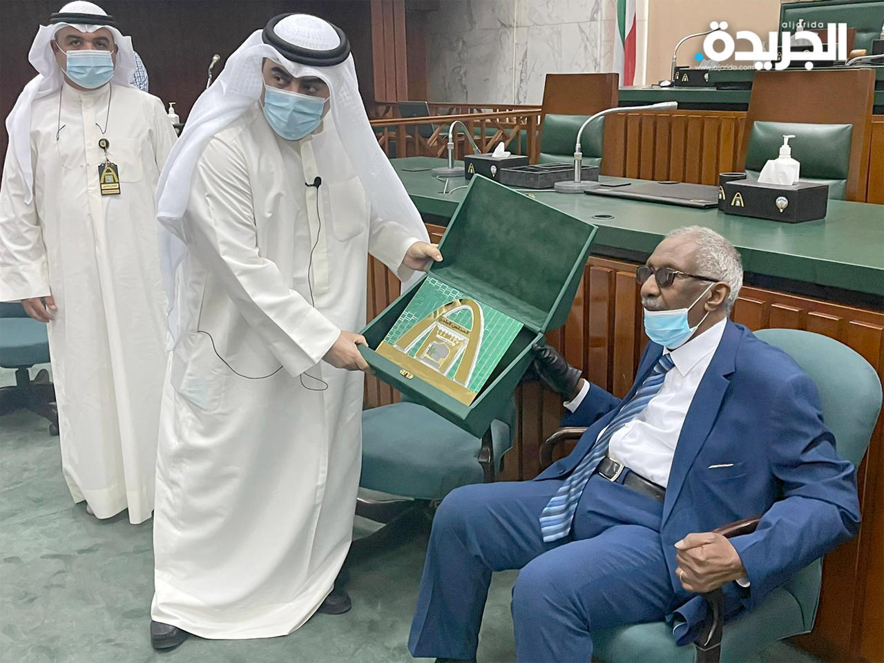 الخطيب في زيارة للمجلس البلدي