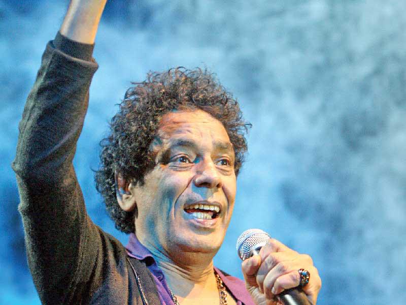 المطرب محمد منير