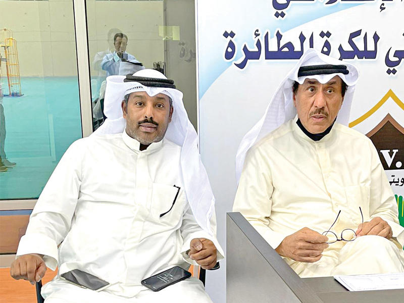 الكوس والبحوه في اجتماع أمس