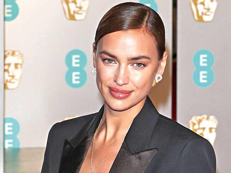 عارضة الأزياء إيرينا شايك