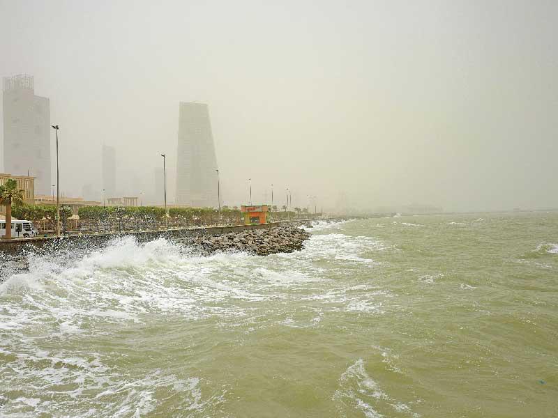 موسم البوارح     (تصوير: عبدالمجيد الشطي)