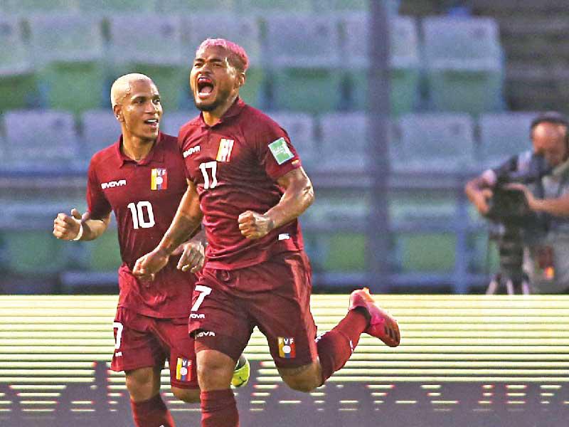 مارتينيز وأوتيرو نجما المنتخب الفنزويلي