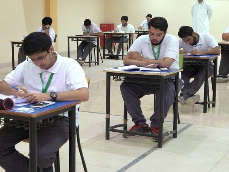 جانب من اختبارات الصف الـ 12