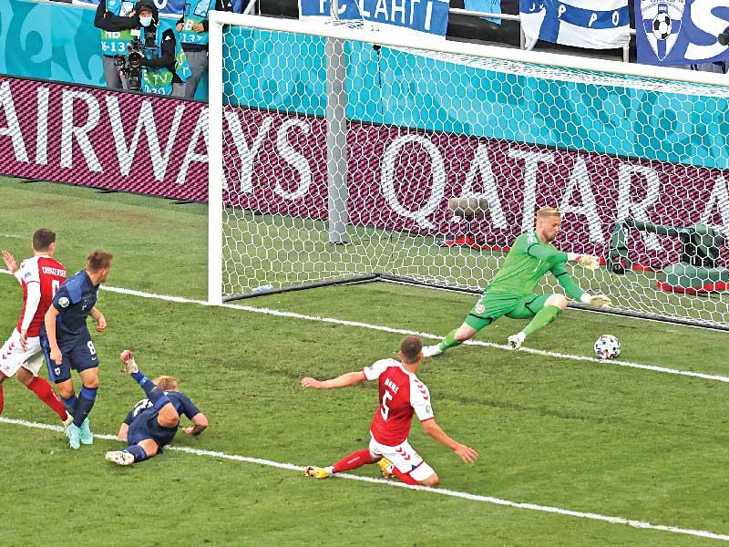 بوهيانبالو نجم منتخب فنلندا يسجل هدف المباراة